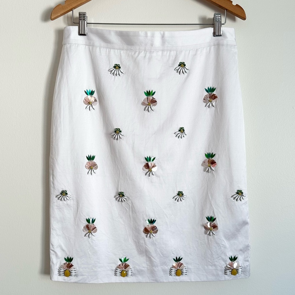 Banana Republic Satiny White Rhinestone Pineapple Embellishment Pencil Skirt